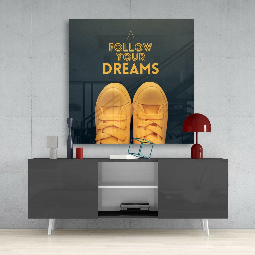 Follow Your Dreams” Cam Tablo.