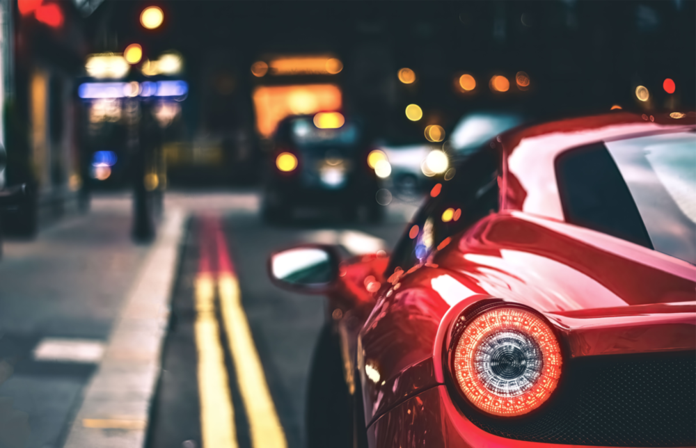 Ferrari'nin Kırmızısı Cam Tablo