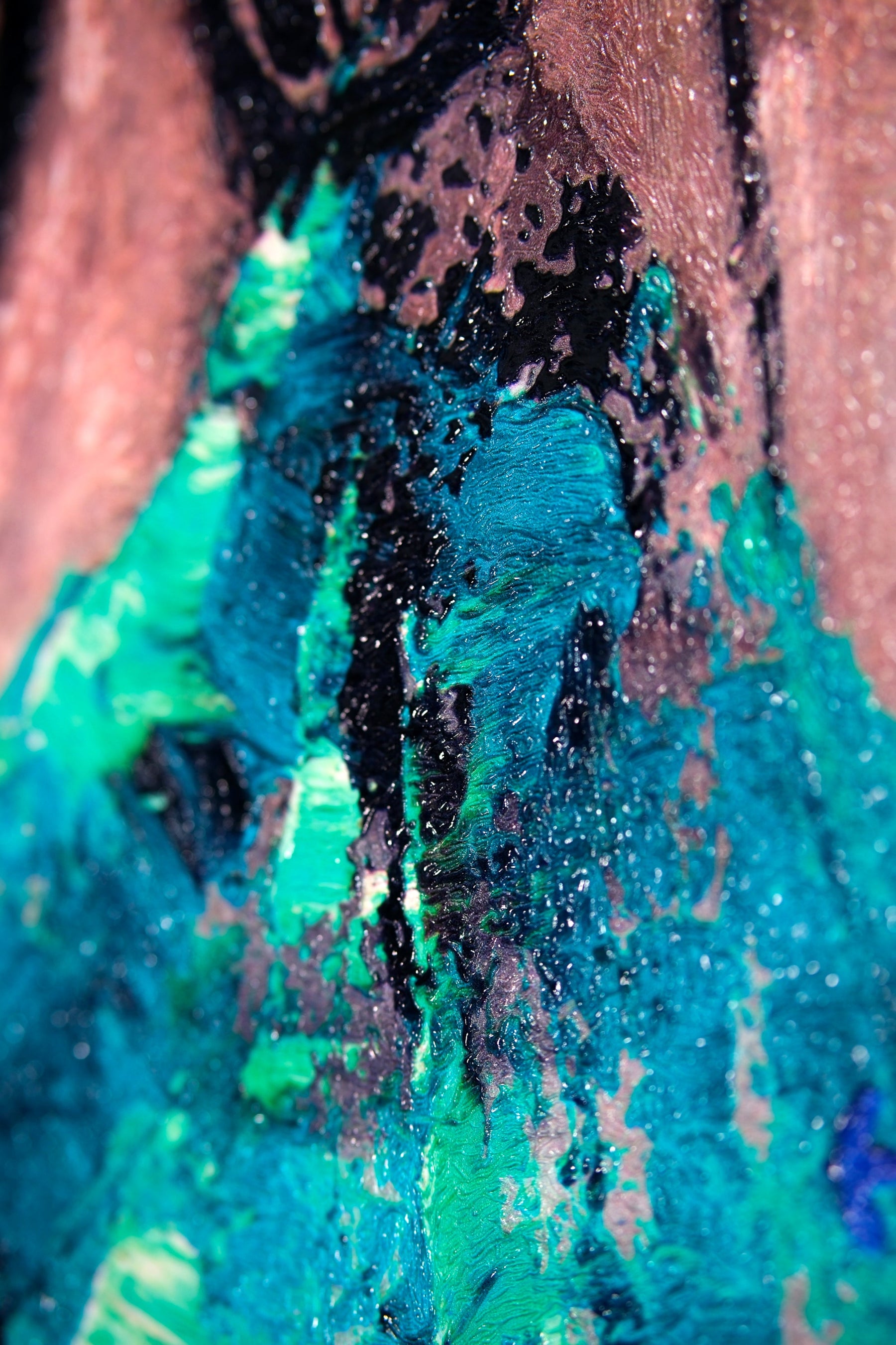 Jade Couture Muse – 3D Kabartmalı, Parlak Laklı Alüminyum Tablo