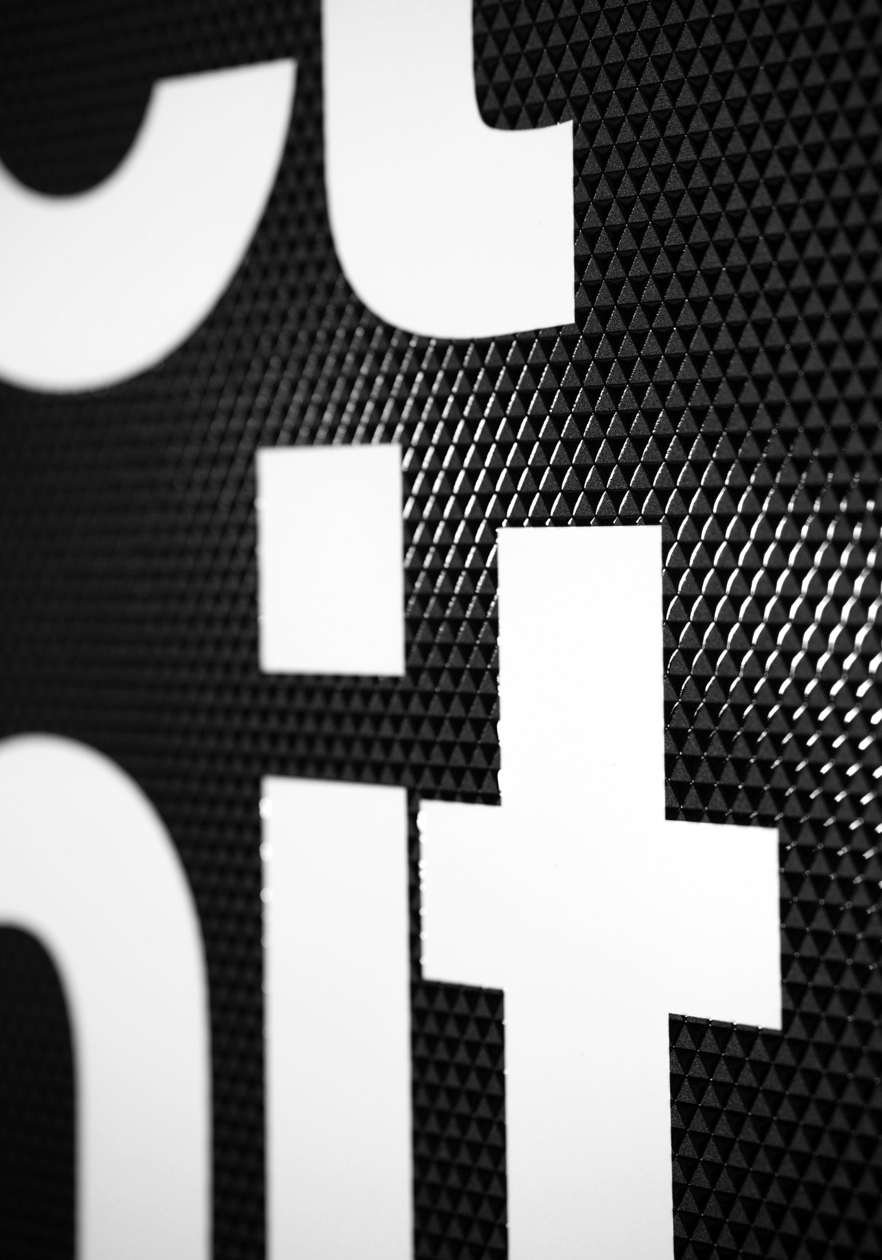 3D Prizma-Lake Ritmi — Saf Parlak Kabartma Baskı