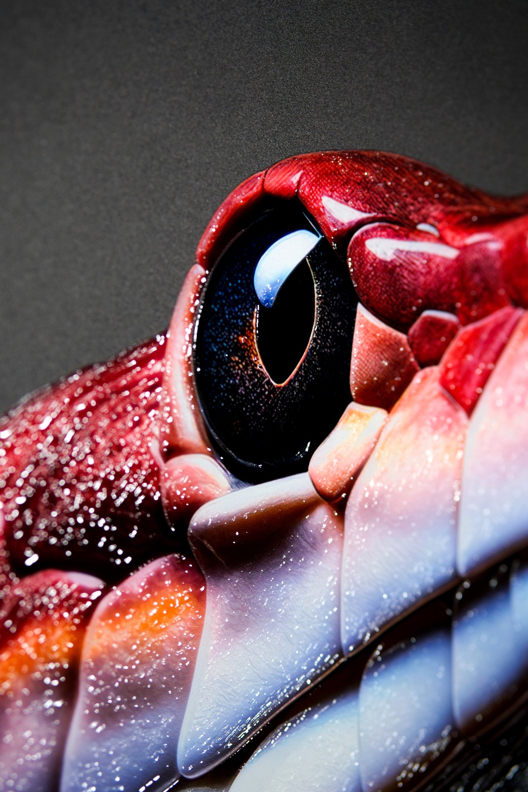 Siyah Zehir – 3D Kabartmalı Parlak Lak Alüminyum Tablo