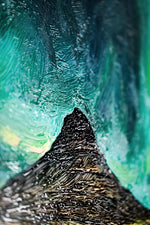 Arctic Aurora Cascade — 3D Kabartmalı Premium Duvar Sanatı