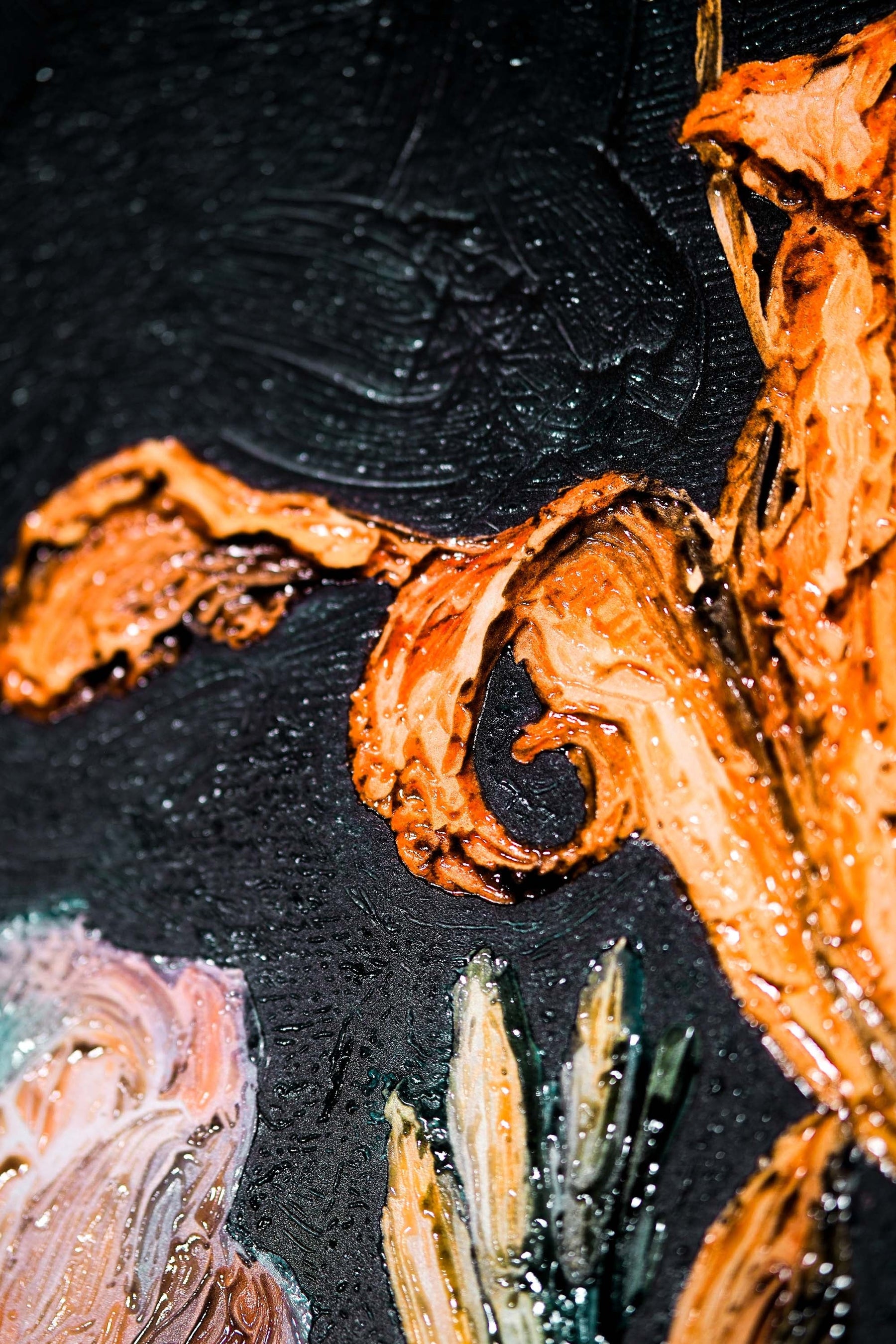 Gece Yarısı Şakayığı ve Kehribar Zambağı — 3D Kabartmalı Premium Duvar Sanatı