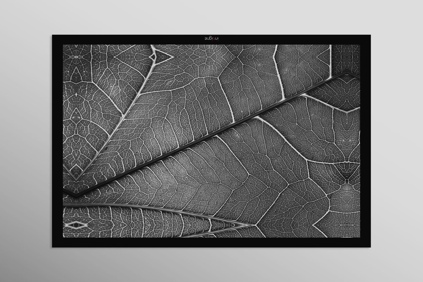 Silver Veins – 3D Kabartmalı, Parlak Lak Detaylı Alüminyum Tablo