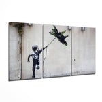 War Kite Mega Glass Wall Art.