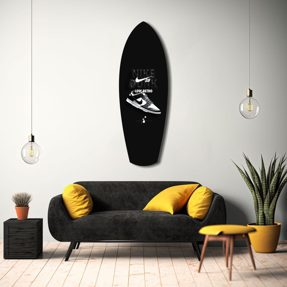 İkonik Siyah Beyaz Spor Ayakkabı Pop Art Cam Tablo.