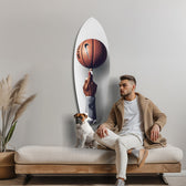 Parmakta Dönen Basketbol Topu Cam Tablo.
