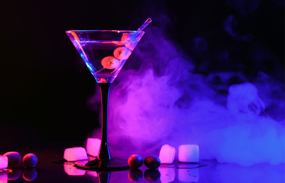 Neon Parlayan Martini Cam Tablo
