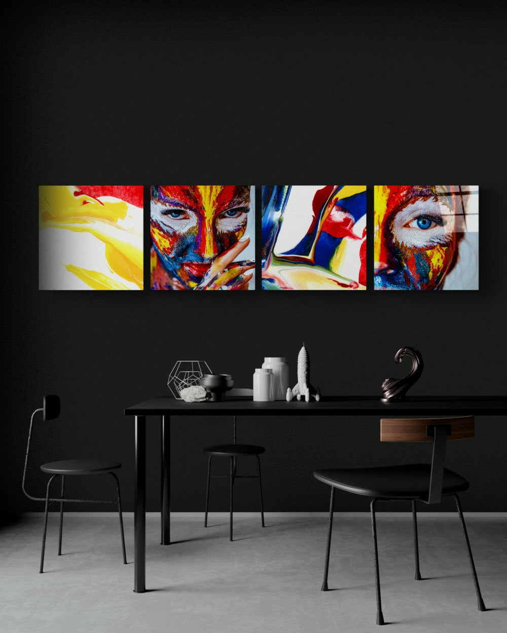 Kadın ve Kırmızı Quadro Cam Tablo.
