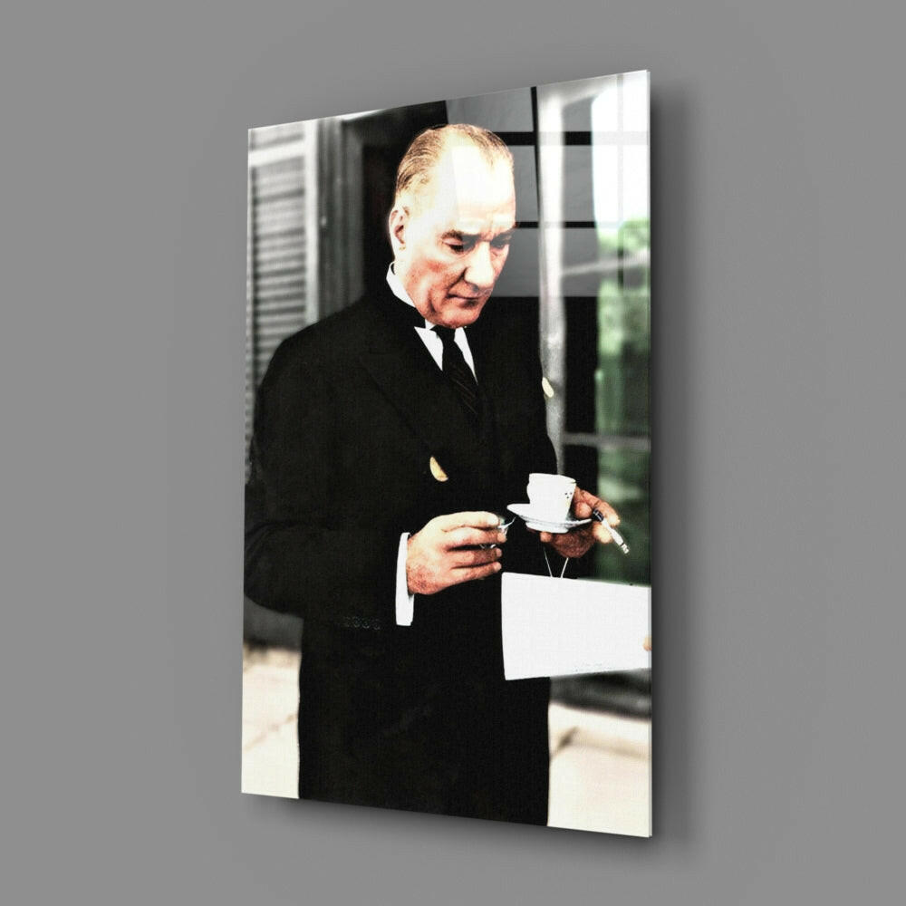Atatürk Cam Tablo.
